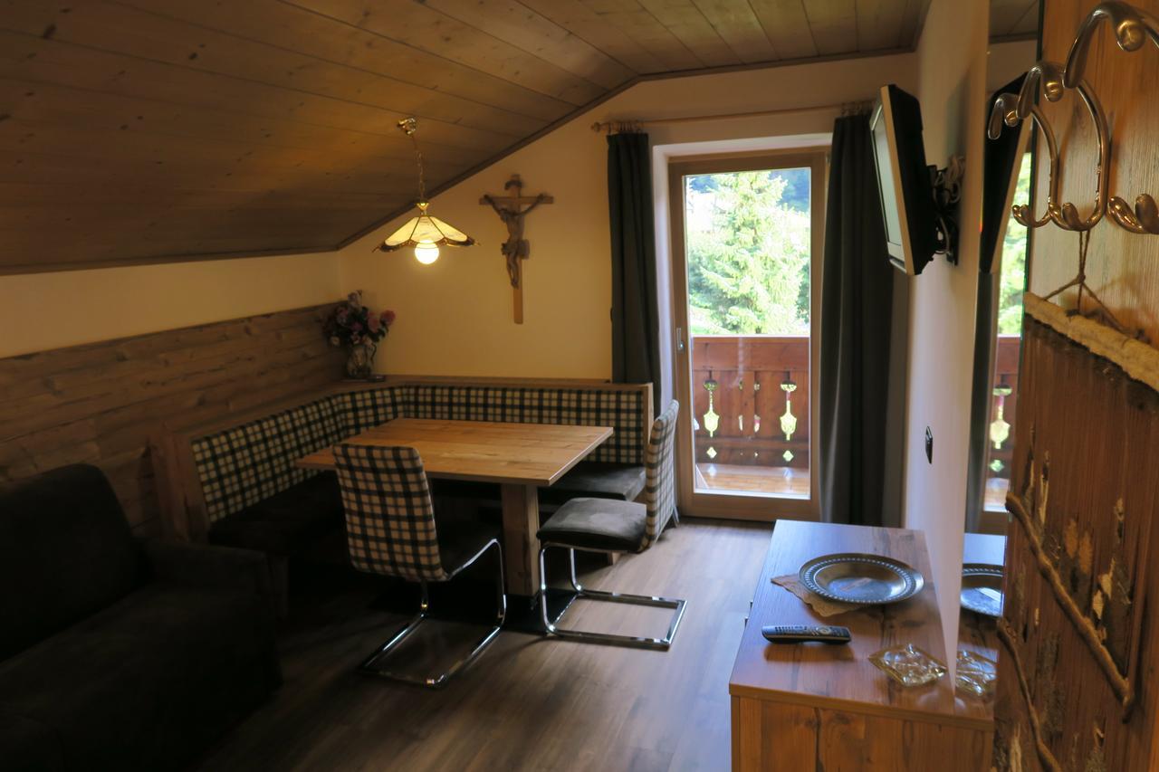 Aparthotel Garni Salegg St. Ulrich in Gröden Exterior foto