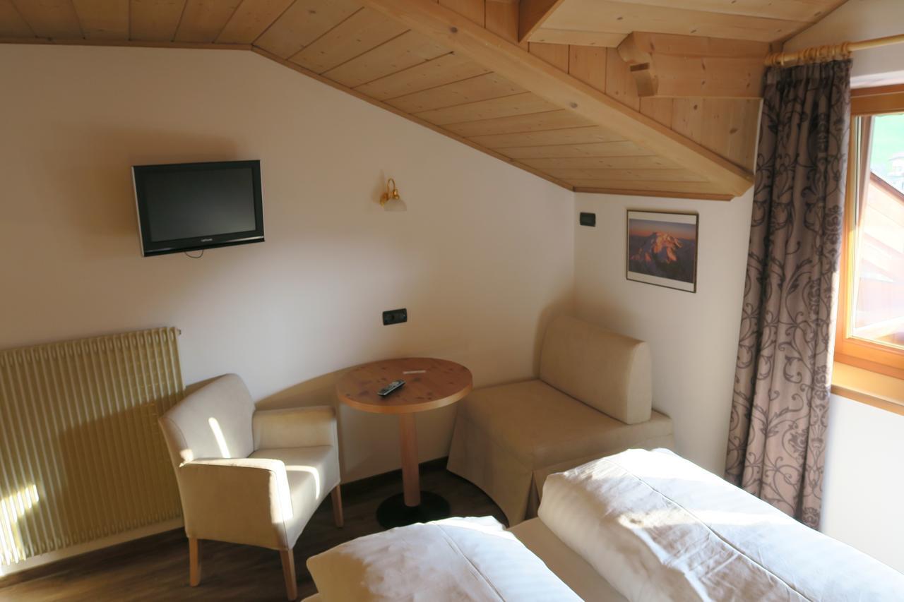 Aparthotel Garni Salegg St. Ulrich in Gröden Exterior foto